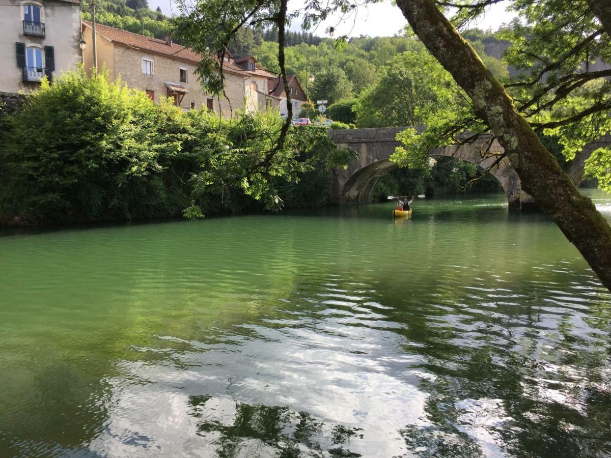 Gite Sur Loue Ornans Buitenkant foto